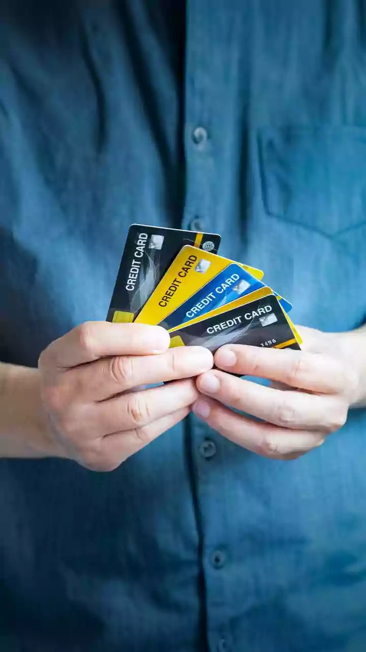 Travel Perks vs UPI in 2025