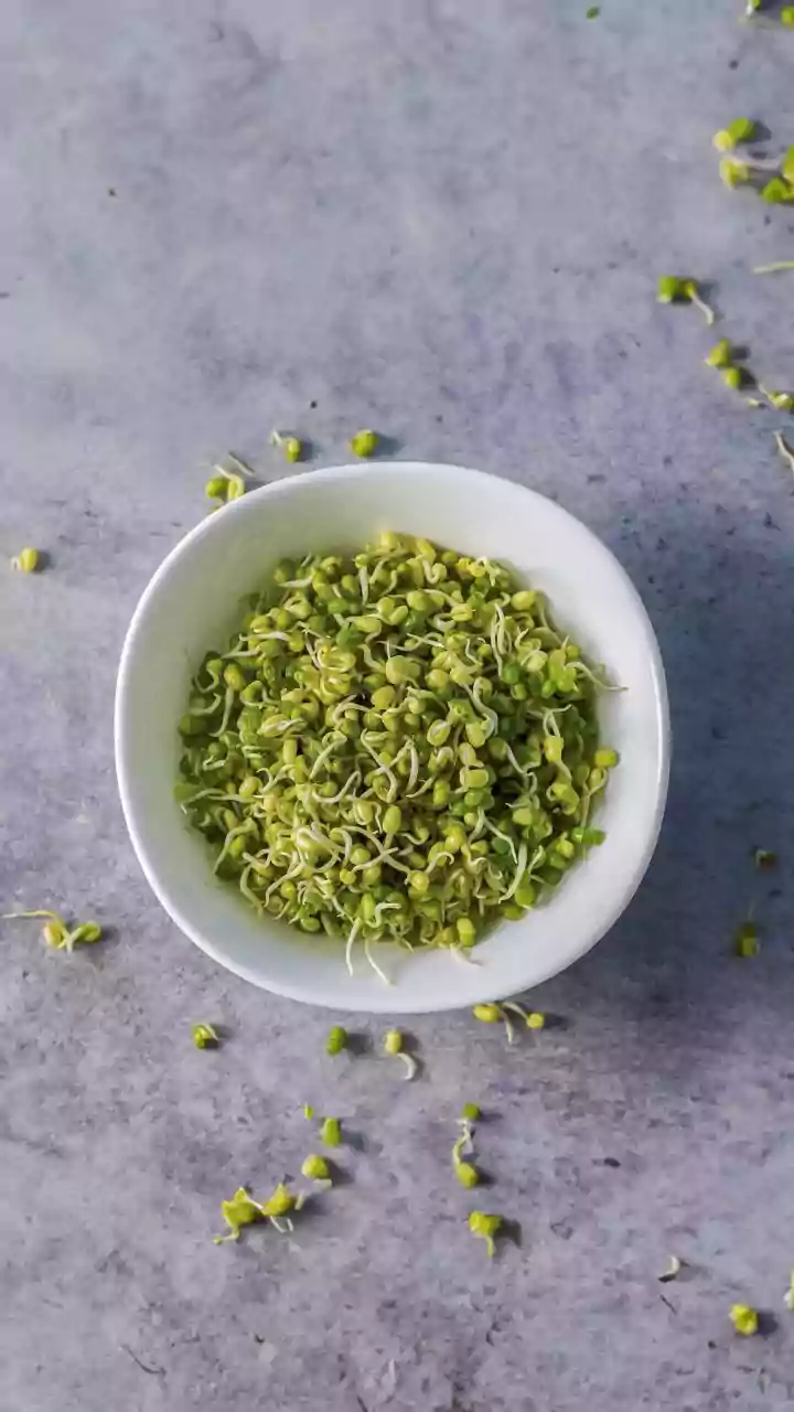 Sawan Fasting Recipe: A Bright, Crunchy Sprouts Chaat
