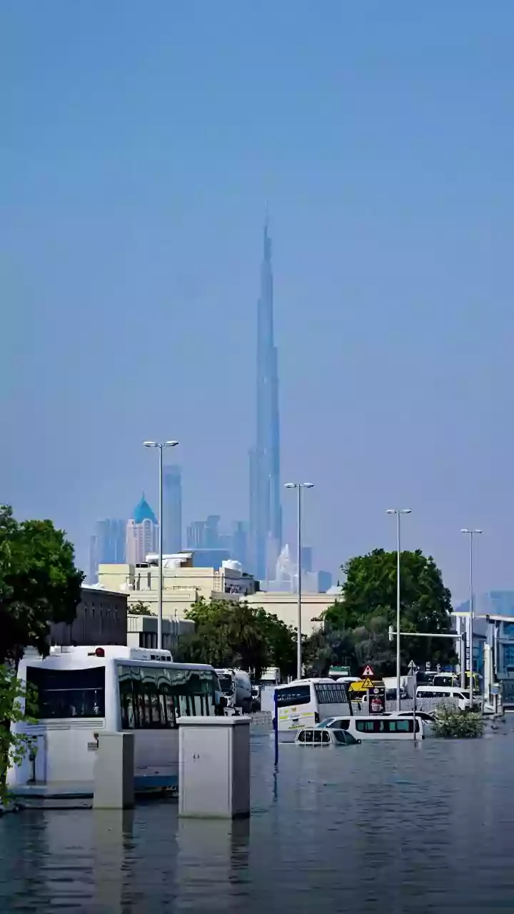 UAE Weather Woes: Rain Disrupts Dubai, Impacts Flights