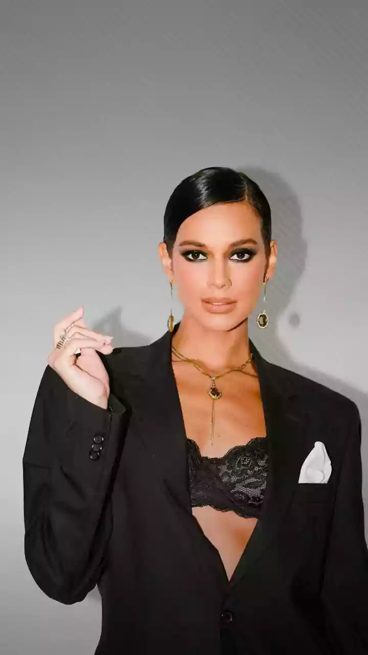 Brown Smoky Eyes Are Back With Sheerer Blending, Softer Edges And Less Heavy Contrast