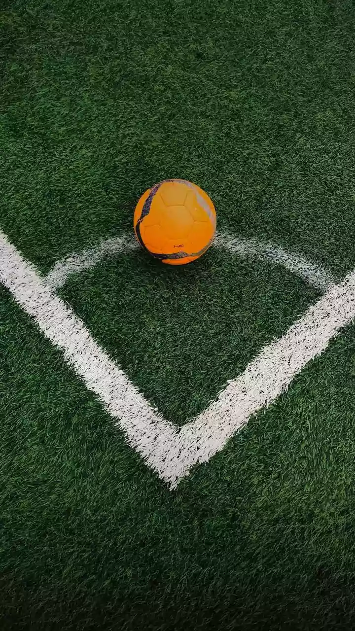 Aos 29 anos, jogador de futebol vive afastado dos gramados após passar quase três anos em coma