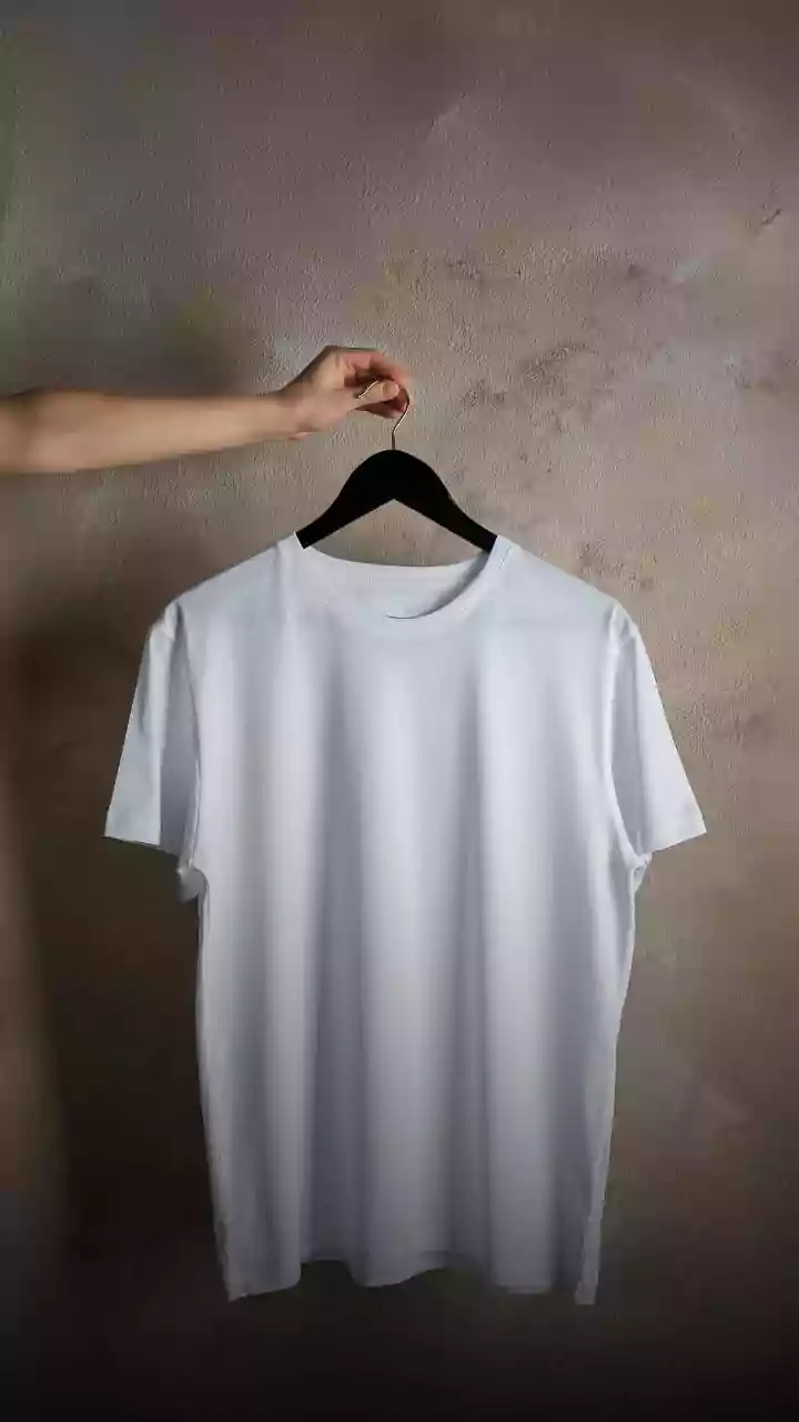 O truque caseiro que remove gordura seca de roupas brancas em minutos
