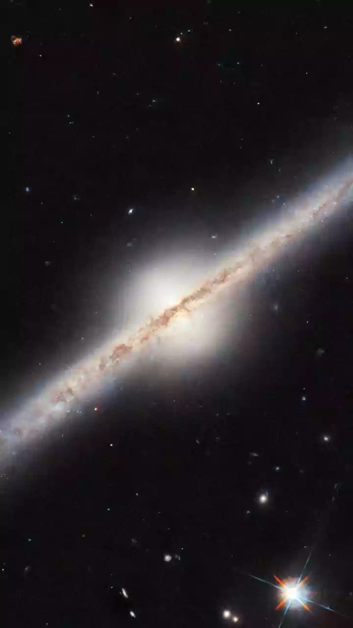 Scientists Find New Clues About Galactic Evolution Through Detailed Space Images