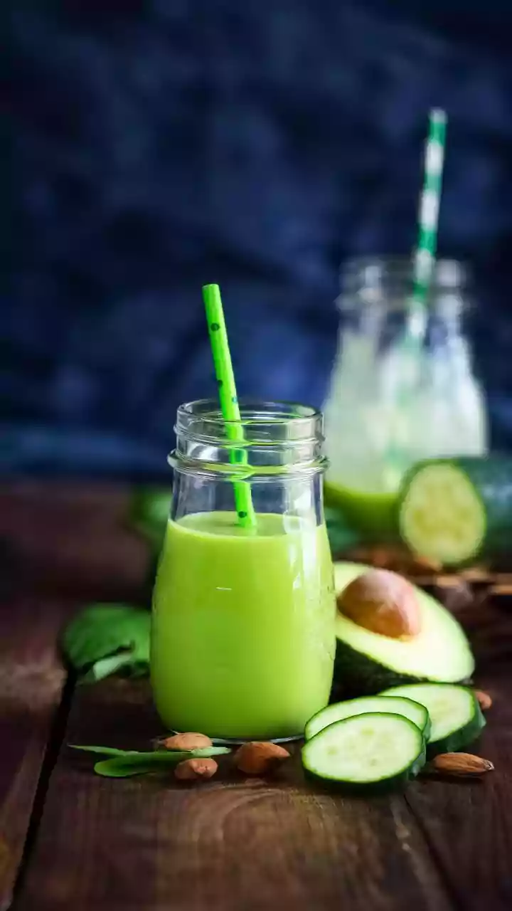 A Turmeric Smoothie Can Combine Banana, Spinach And Almond Milk