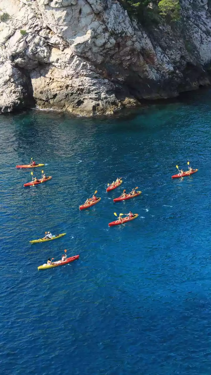 How Community-Led Kayaking Tours In Meghalaya Clean Pristine Riverbeds While Hosting Adventure Travelers