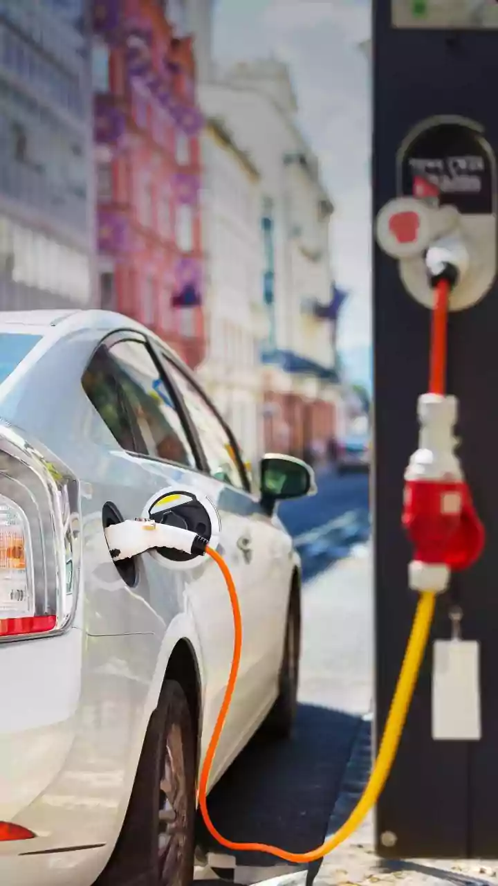 Automakers Test Solid-State Batteries That Double EV Driving Distance While Cutting Costs