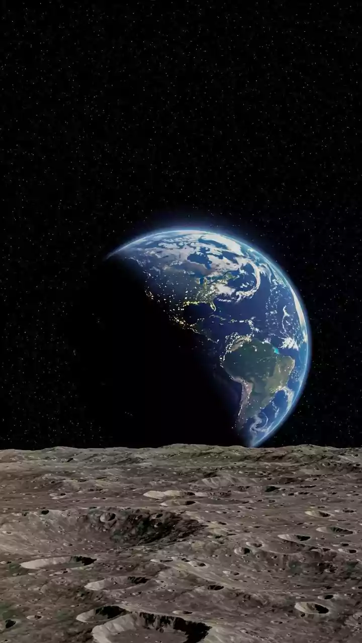 Moon's Orbit: Earth's Shifting Companion