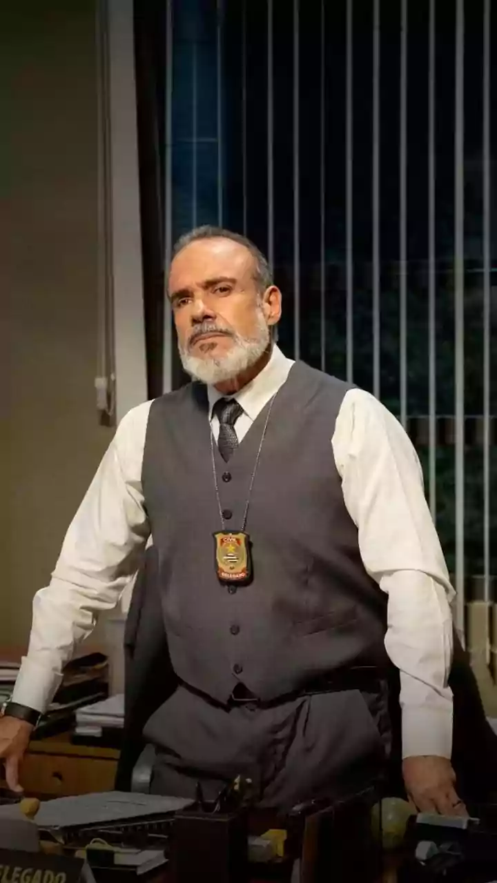 Globo vira SBT por um minuto com bordão de Paola Bracho em Três Graças