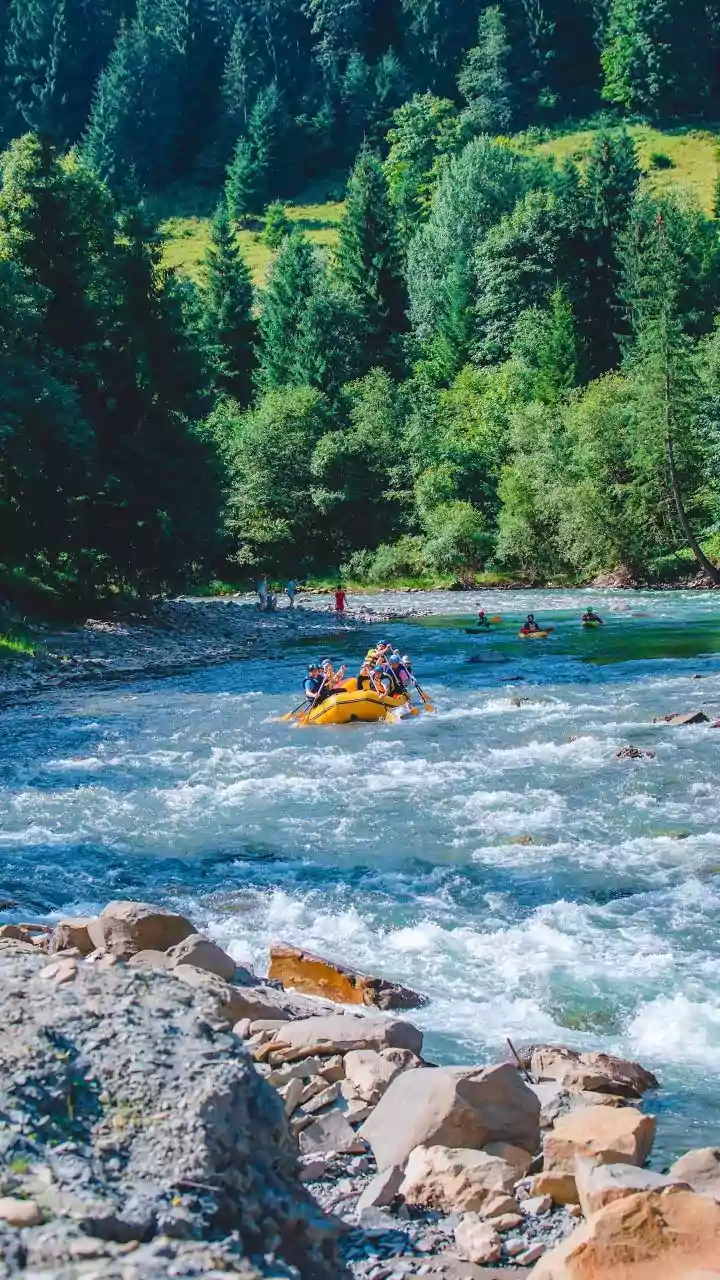 How Meghalaya Adventure Kayaking Groups Collect Tons Of Waste Through Regular River Cleaning Tours