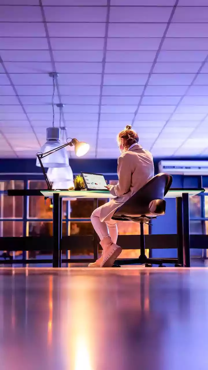 Night Shift Mothers: Juggling Responsibilities Beyond Sundown