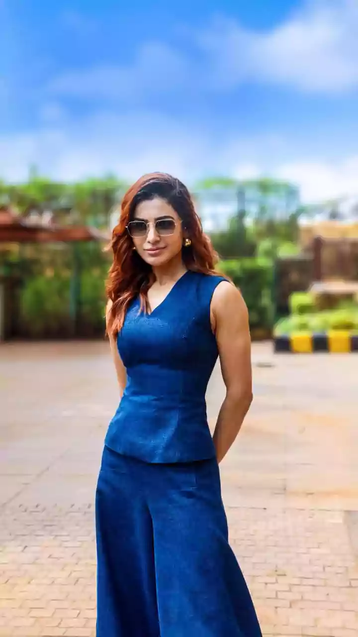 How Denim Paired With Traditional Ethnic Tops Is Revolutionising Young Indian Festive Styles