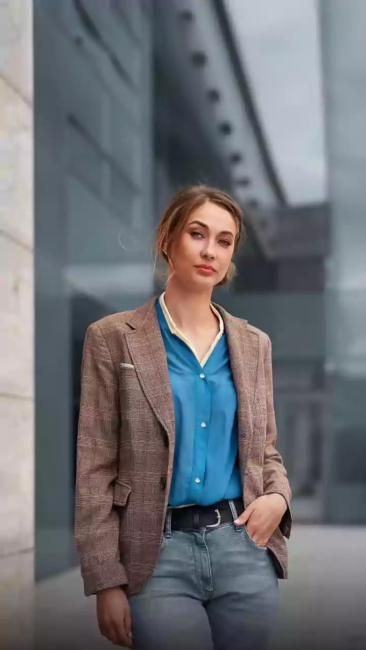 Weekly Career Outlook for Your Zodiac Sign: Insights & Forecasts