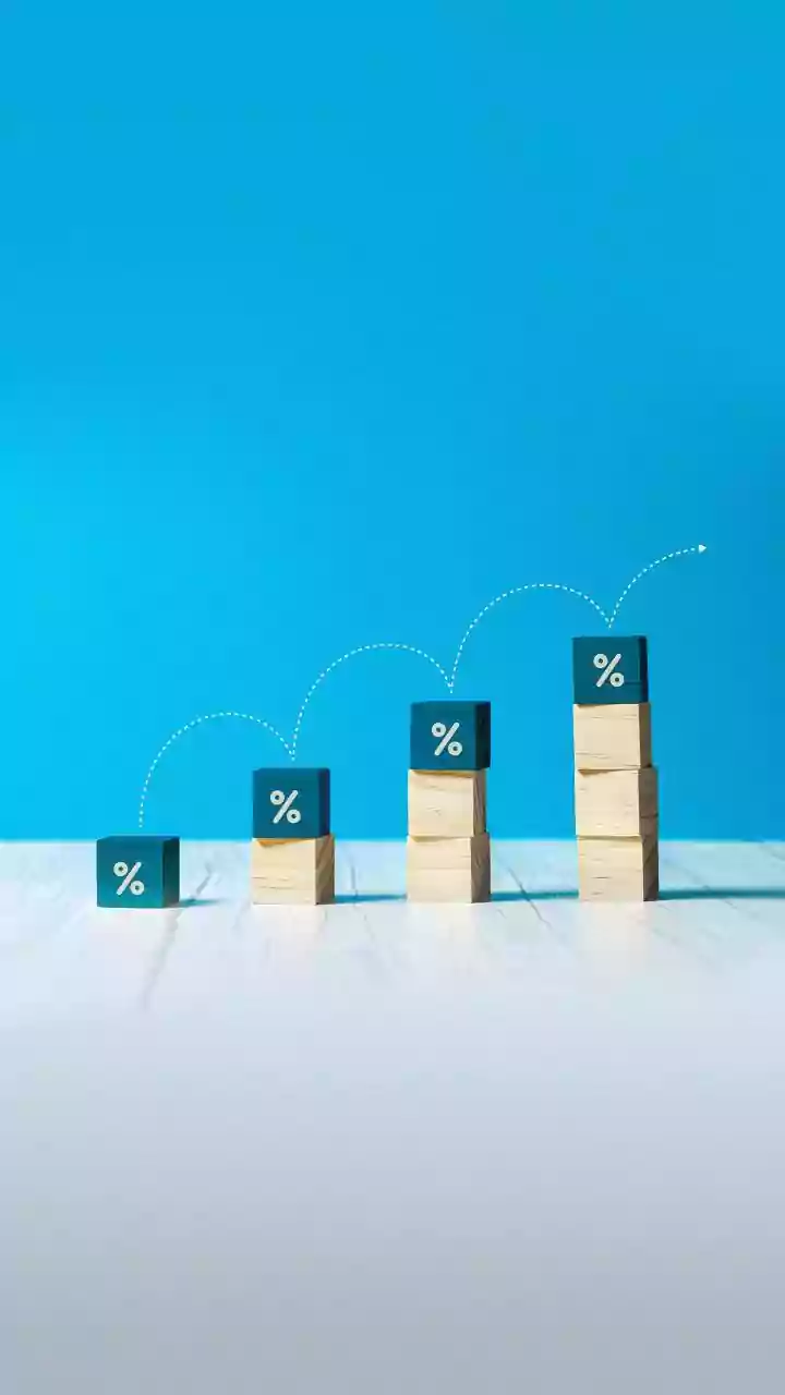 Astrological Forecast: Navigate Your Career & Finances, May 4-10, 2026