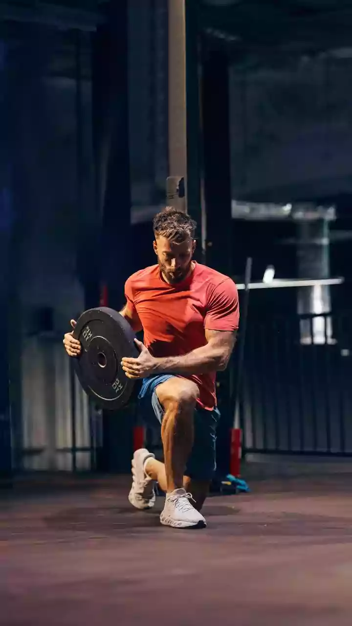 What to Know About Weekly Training Volume and Diminishing Returns from the Latest Strength-Training Volume Study