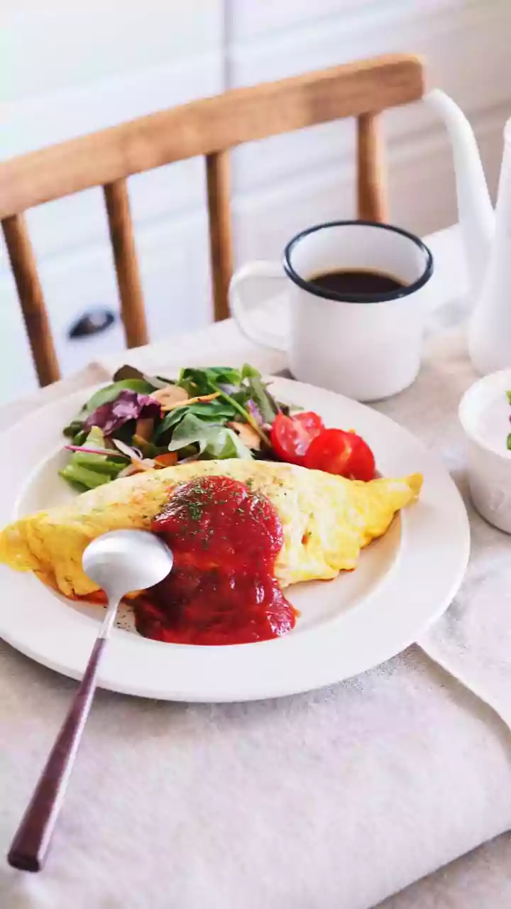 Brunch getting delayed now. Late mornings feel more comfortable than early plans