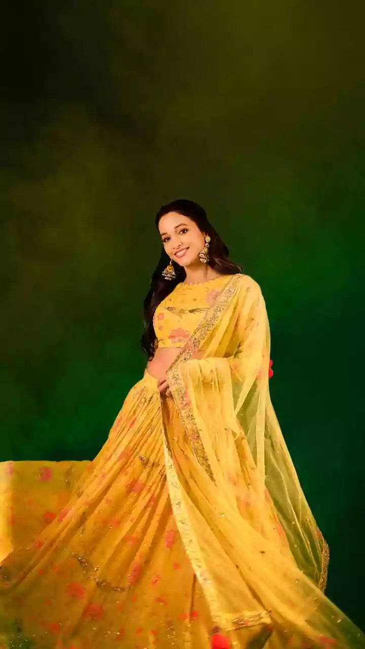 India's Clothing Market Grows Faster Than Wardrobe Space and Repeat Use