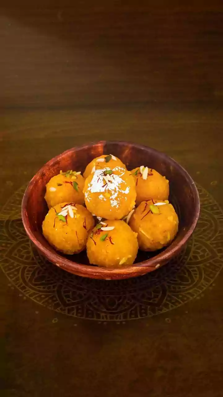 Lucknow's Edible Treasures: A Culinary Souvenir Guide