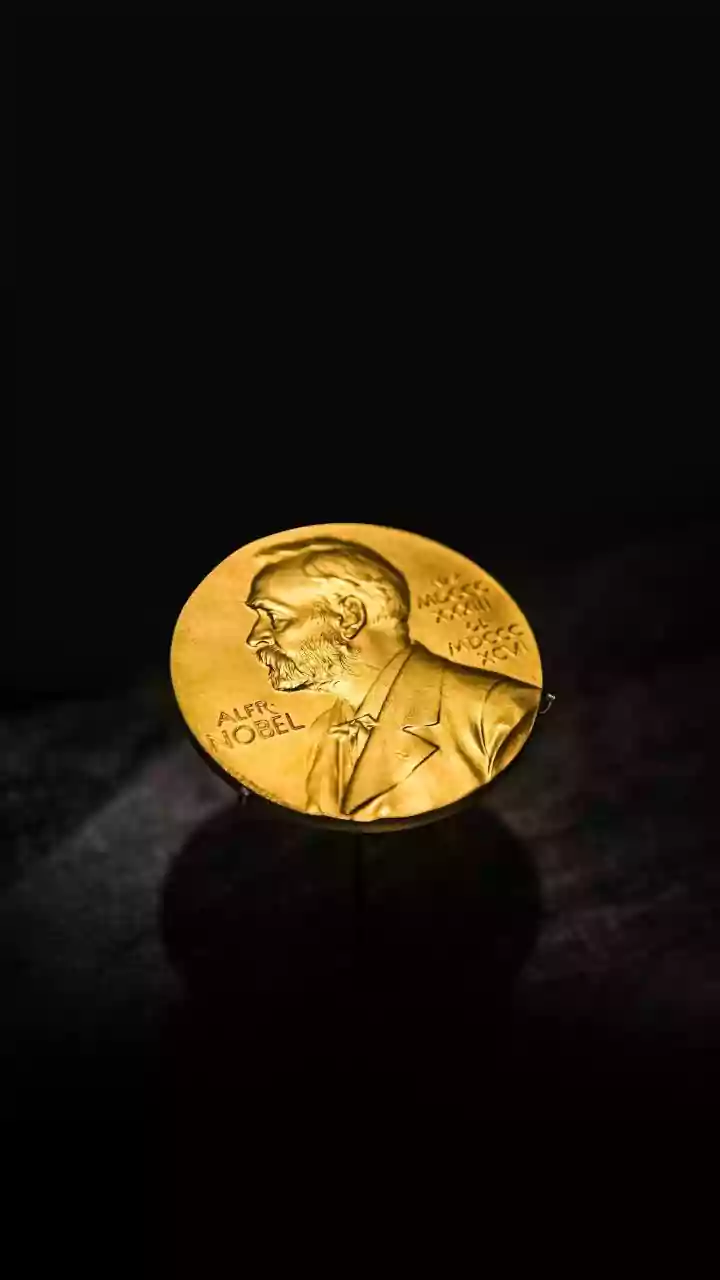 Chinesa resolve problema centenário e ganha "Nobel" da matemática