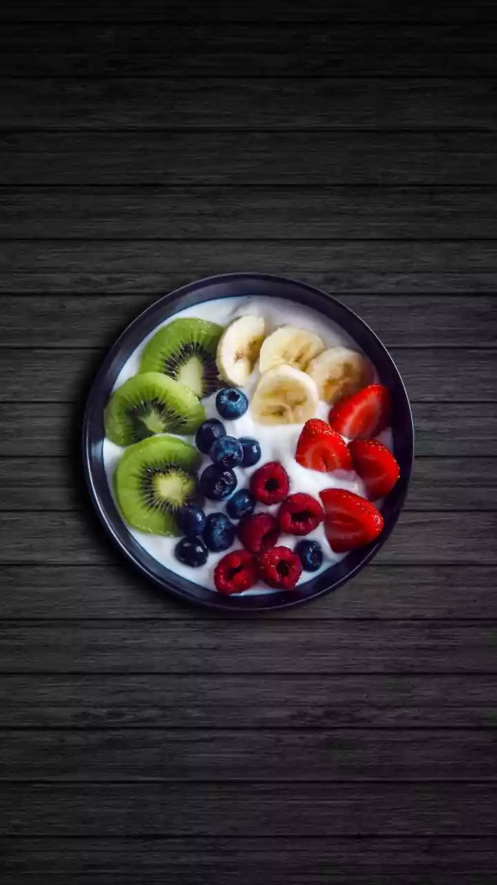 Iogurte natural: como escolher e usar no café da manhã ou lanche