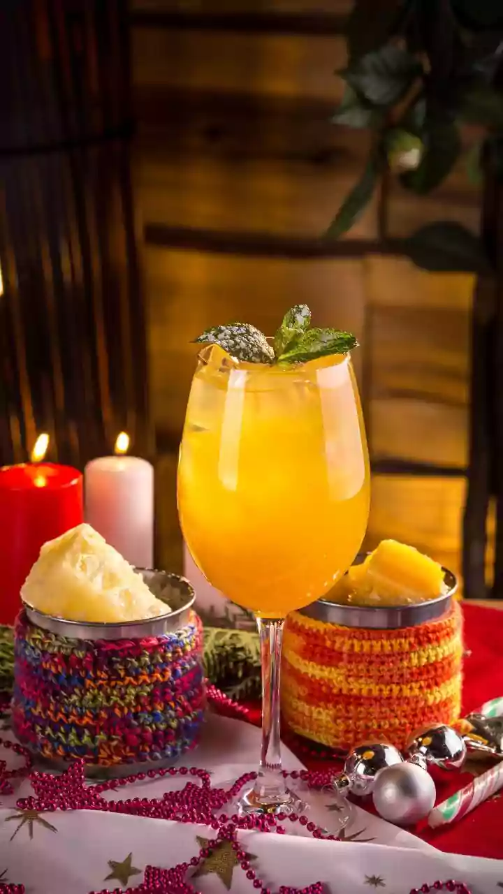These Mumbai Restaurants Have Introduced A Festive Cocktail Menu For Xmas