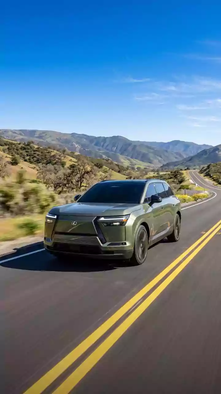 Novo Lexus TZ é SUV elétrico de sete lugares com ronco de motor V10