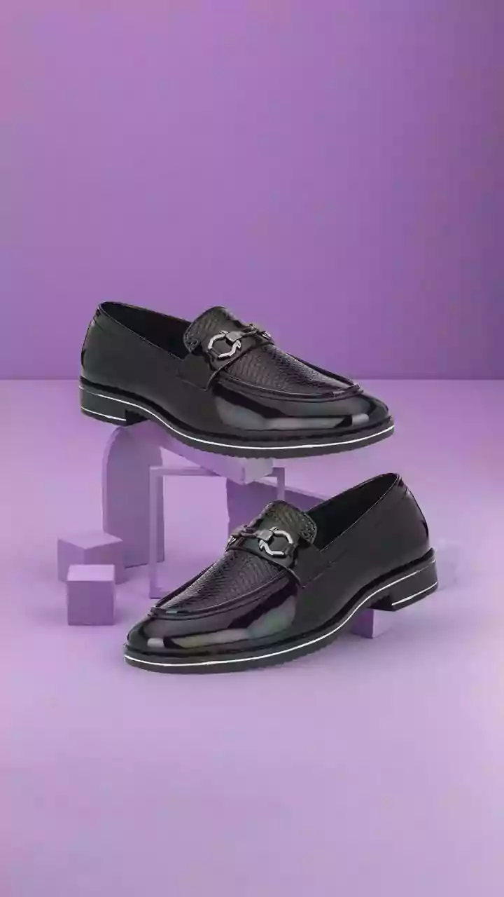 A Style Look at Flats Remaining Central to Current Style Through Fashion's 2026 Shift Away from High Heels
