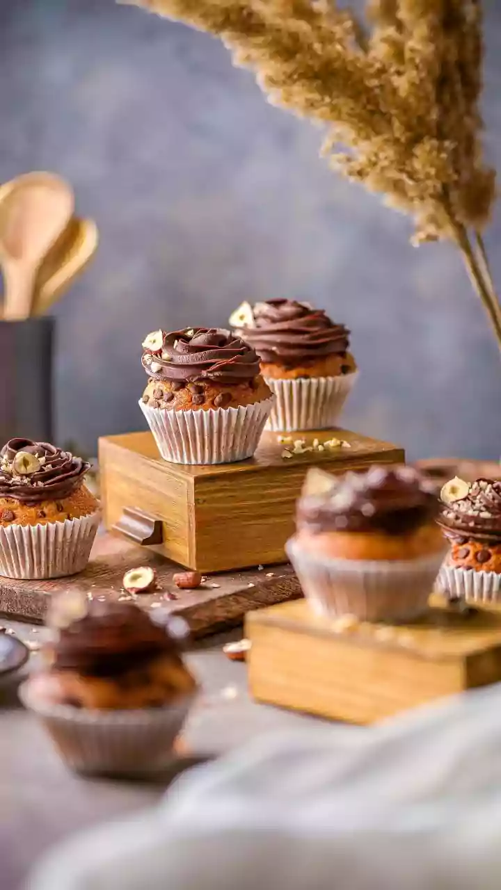 Priyanka turns baker, tries her hand at cakes, cupcakes in Wayanad