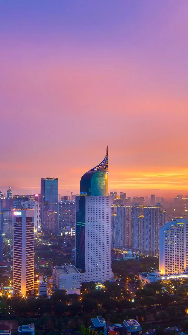 Couldn't sleep last night? One city held above 30°C all night — May's hottest yet.