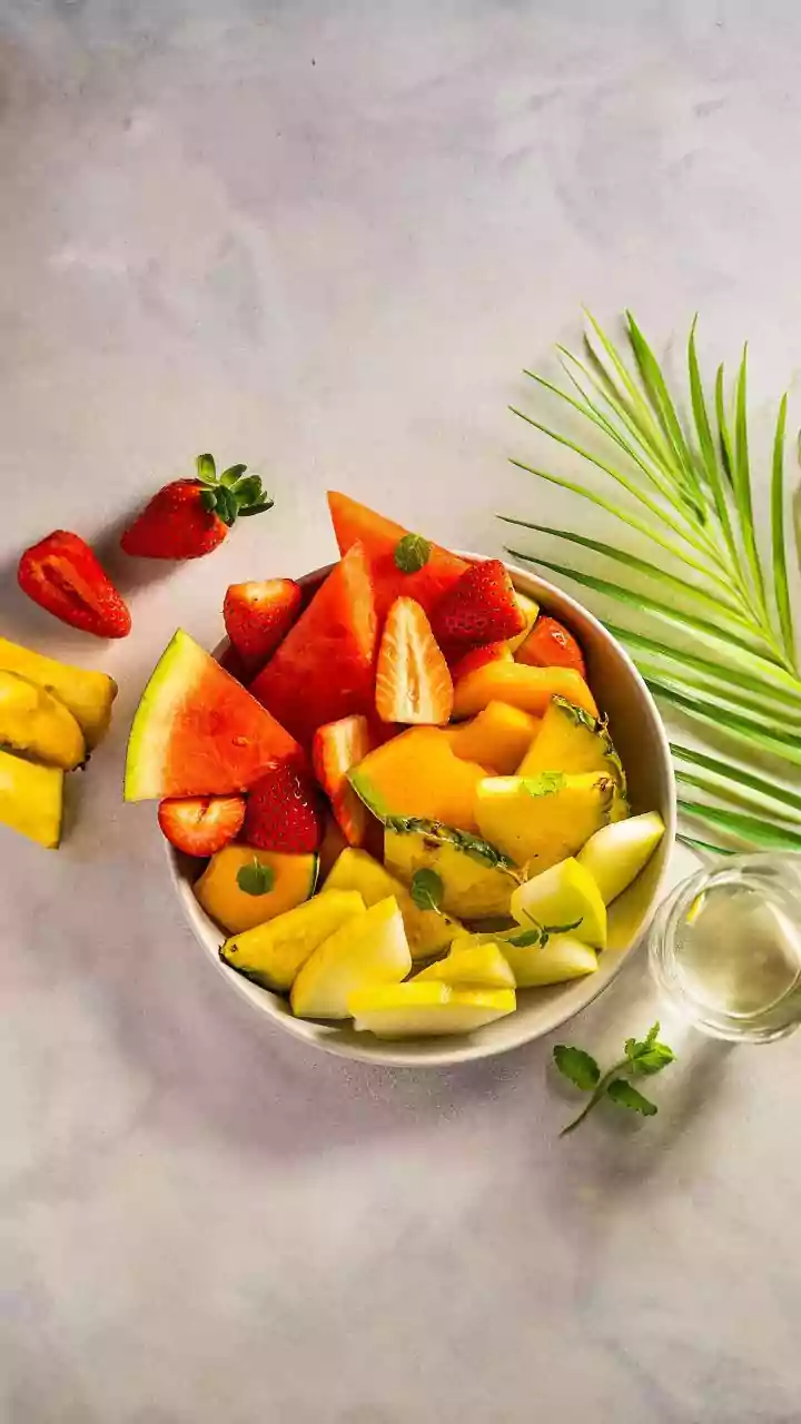 Summer Skin Secrets: Fruits vs. Veggies for a Radiant Glow