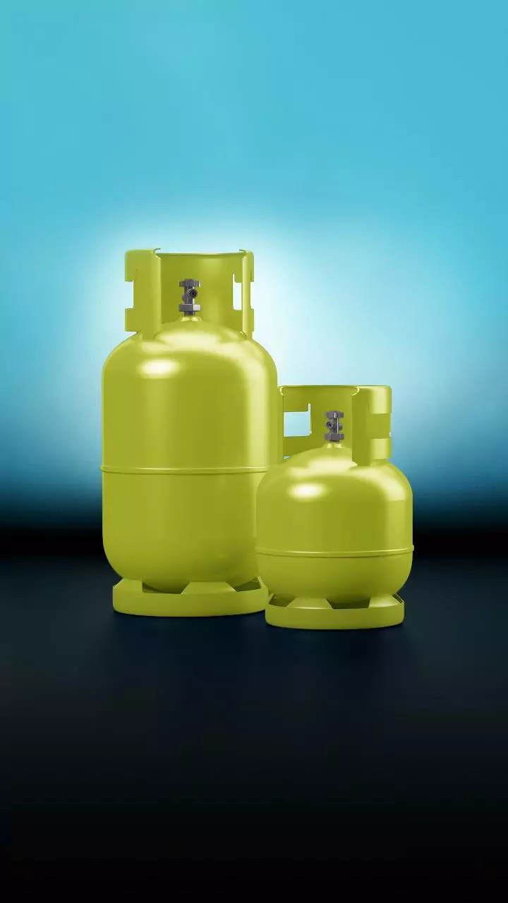 Mumbai: LPG cylinder blast injures 3 in Goregaon West