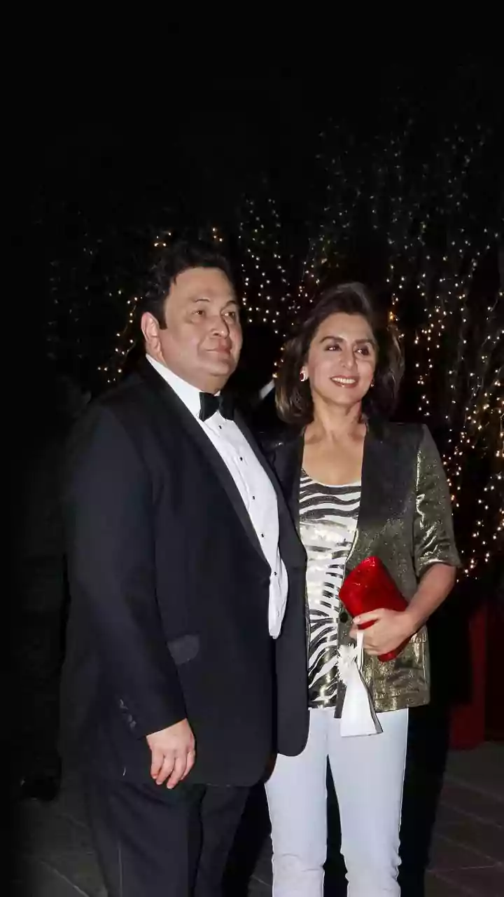 Neetu Kapoor Shares Unseen Christmas Moment With Ranbir Kapoor, Alia Bhatt And Raha