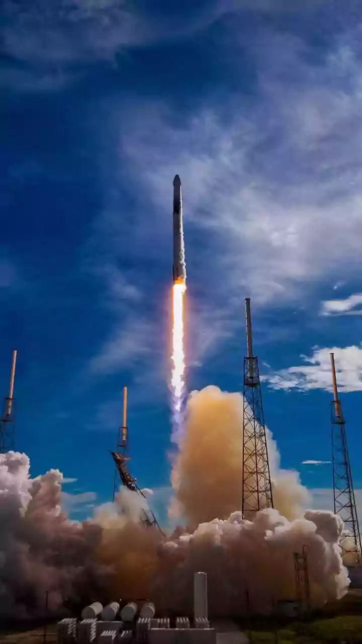 Foxconn's Next-Gen LEO Satellites Launch on SpaceX: Paving the Way for Advanced Intersatellite Communication