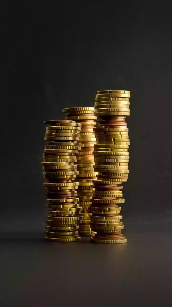 Forex reserves jump by USD 1 bn to $687.26 bn; value of gold reserves rise