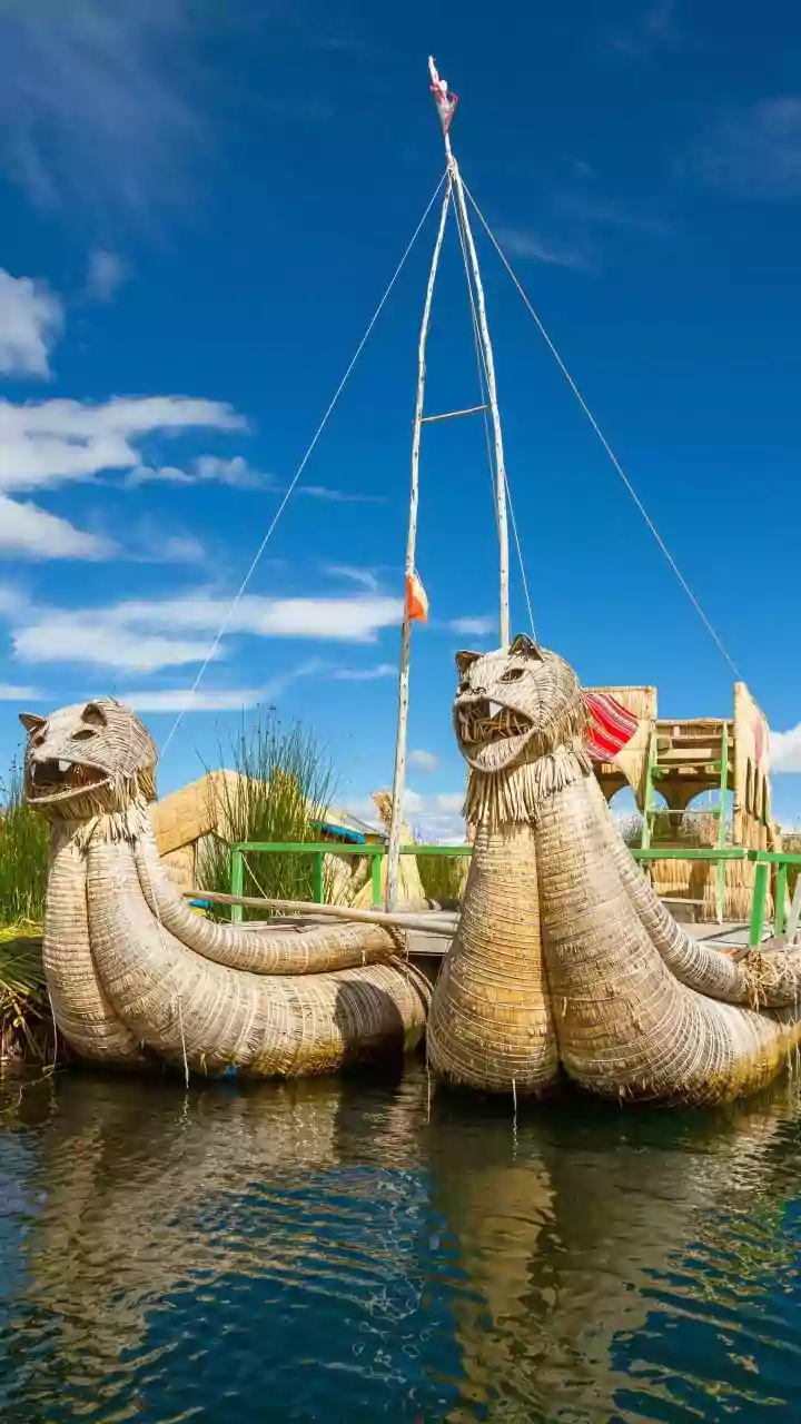 Artisans In Kerala Prepare Historic Snake Boats Using Organic Seed Oils And Wood Resins Today