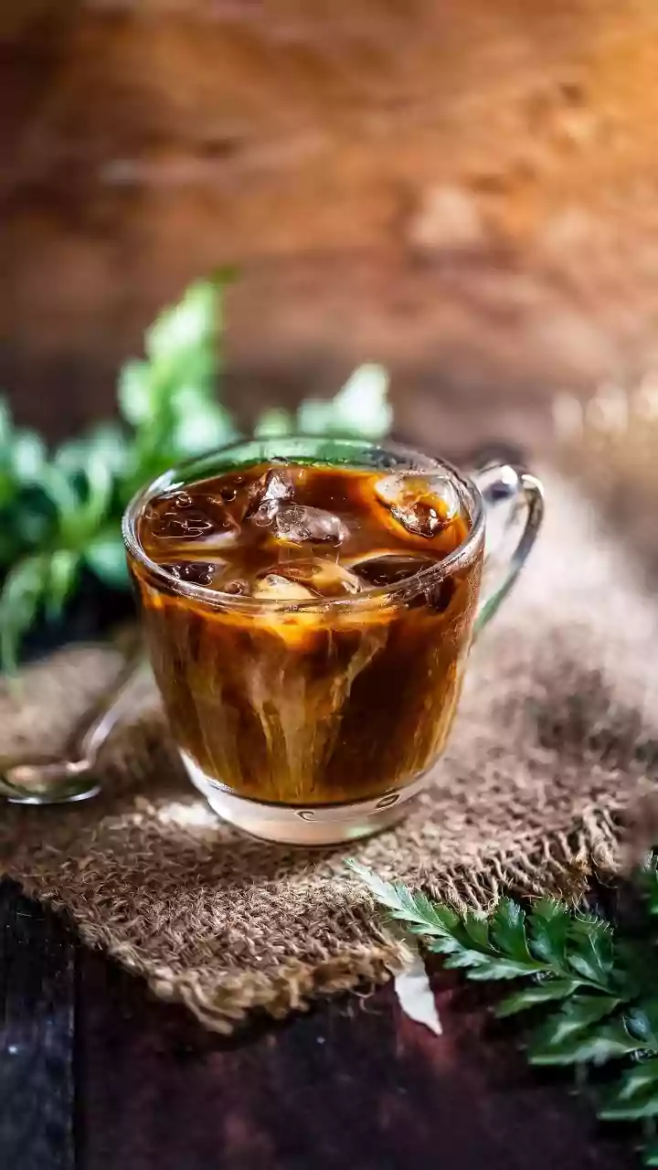 How Urban Indian Cafes Revolutionise Cold Brews By Combining Orthodox Teas With Herbs