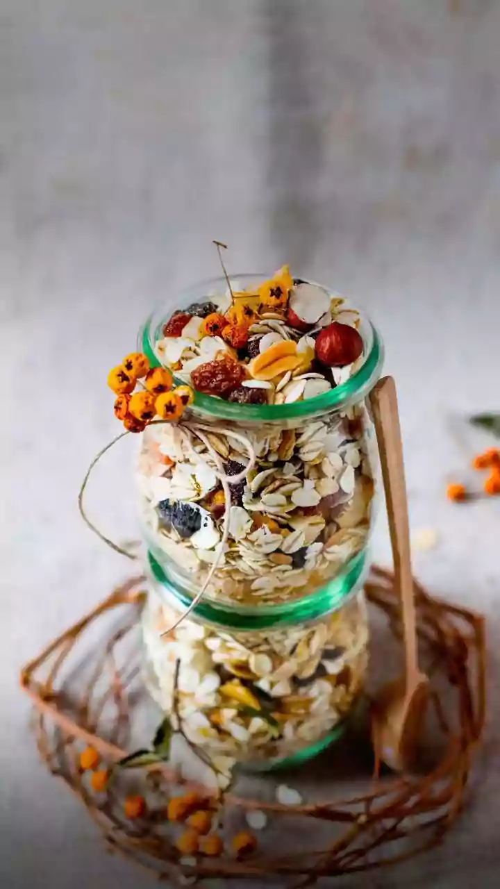 How To Store Energy Boosting Seed Mixes For Easy 4 PM Workstation Snacks