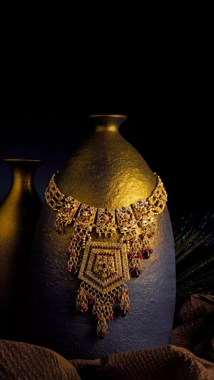 Delhi Theft: 3 Arrested, Gold Urns Recovered