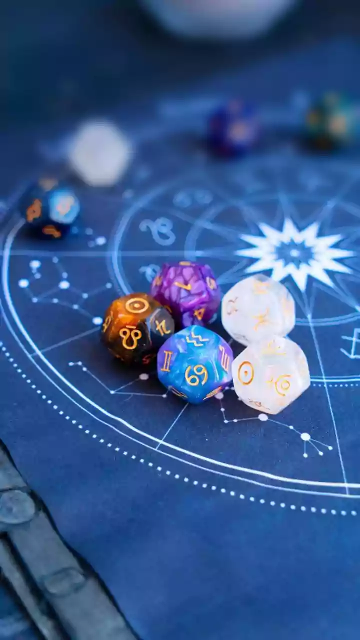 Daily Astrological Insights: Your Horoscope for December 17, 2025