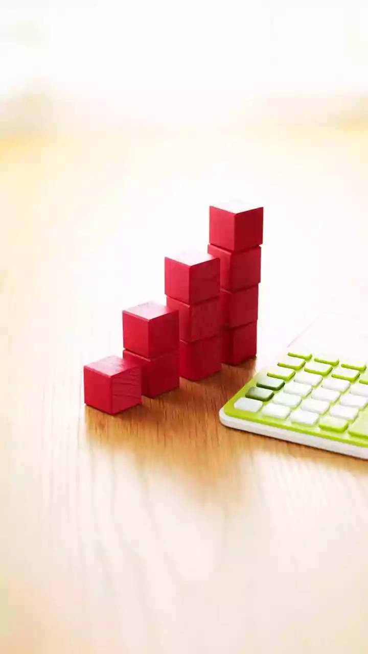 Market Insights: Expert Views on Stocks & Investments