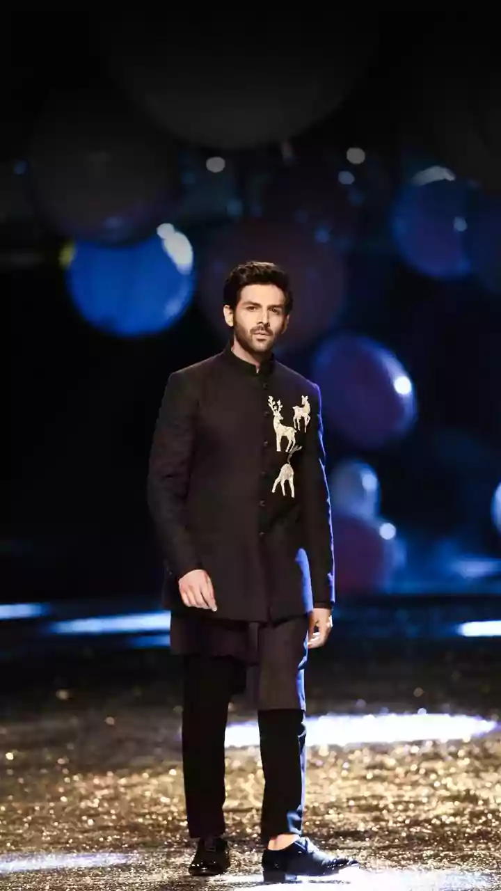 Advance booking begins for Kartik-Ananya's 'Tu Meri Main Tera'