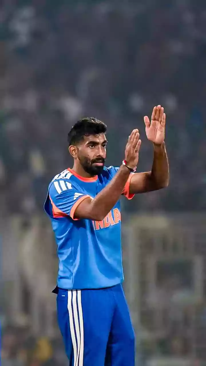 Fastest Indian to 150 ODI wickets (by balls)