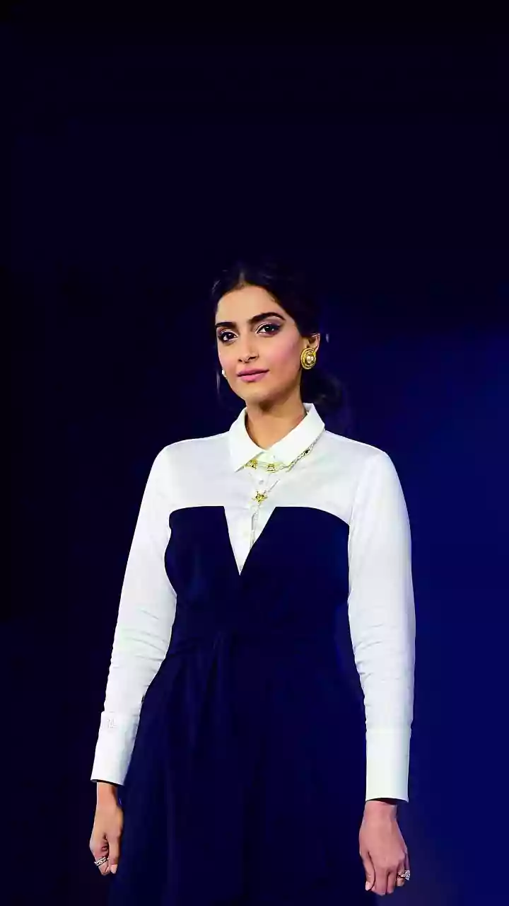 Sonam Kapoor Flaunts Pregnancy Glow In Luxe Black Velvet Gown- Pictures Inside