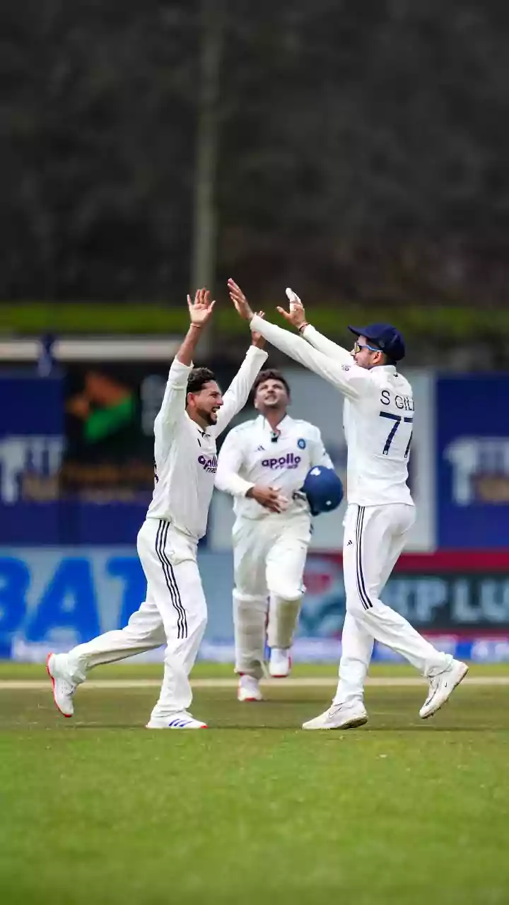 Galle Test: India bowl out SL, lead by 178 runs