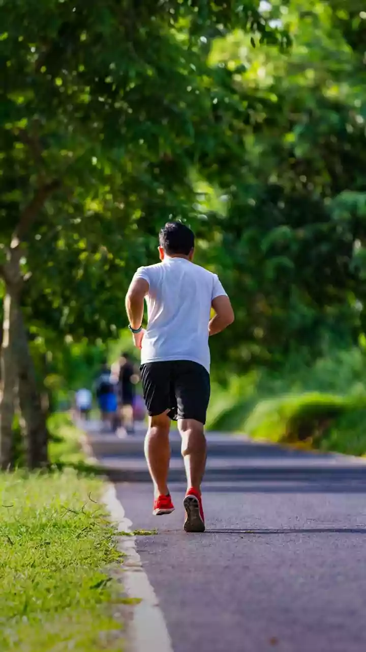 Kerala Dad Runs Marathon With Baby Strapped To Chest, But Internet Thinks ‘This Is Actually Inhuman’ | VIDEO