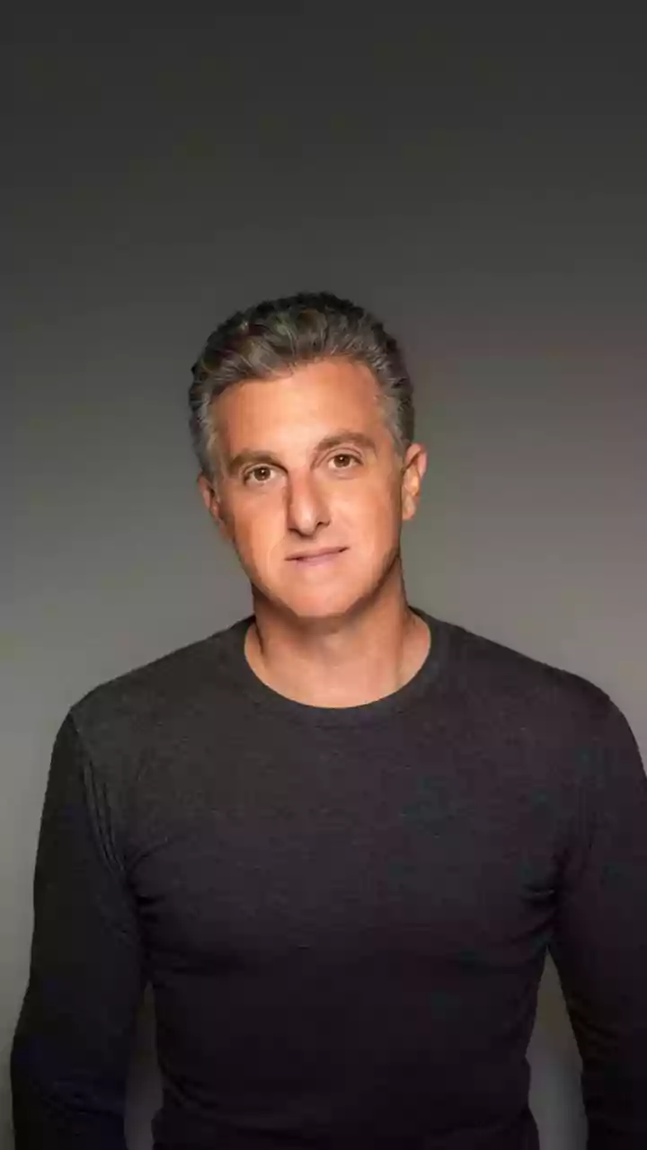 Saiba quanto custa a base que Luciano Huck usa nas gravações do Domingão com Huck