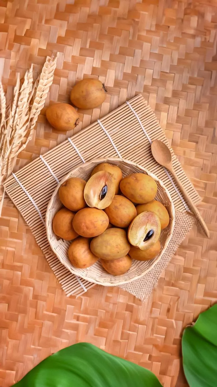 Why everyone is loving sapodilla fruit