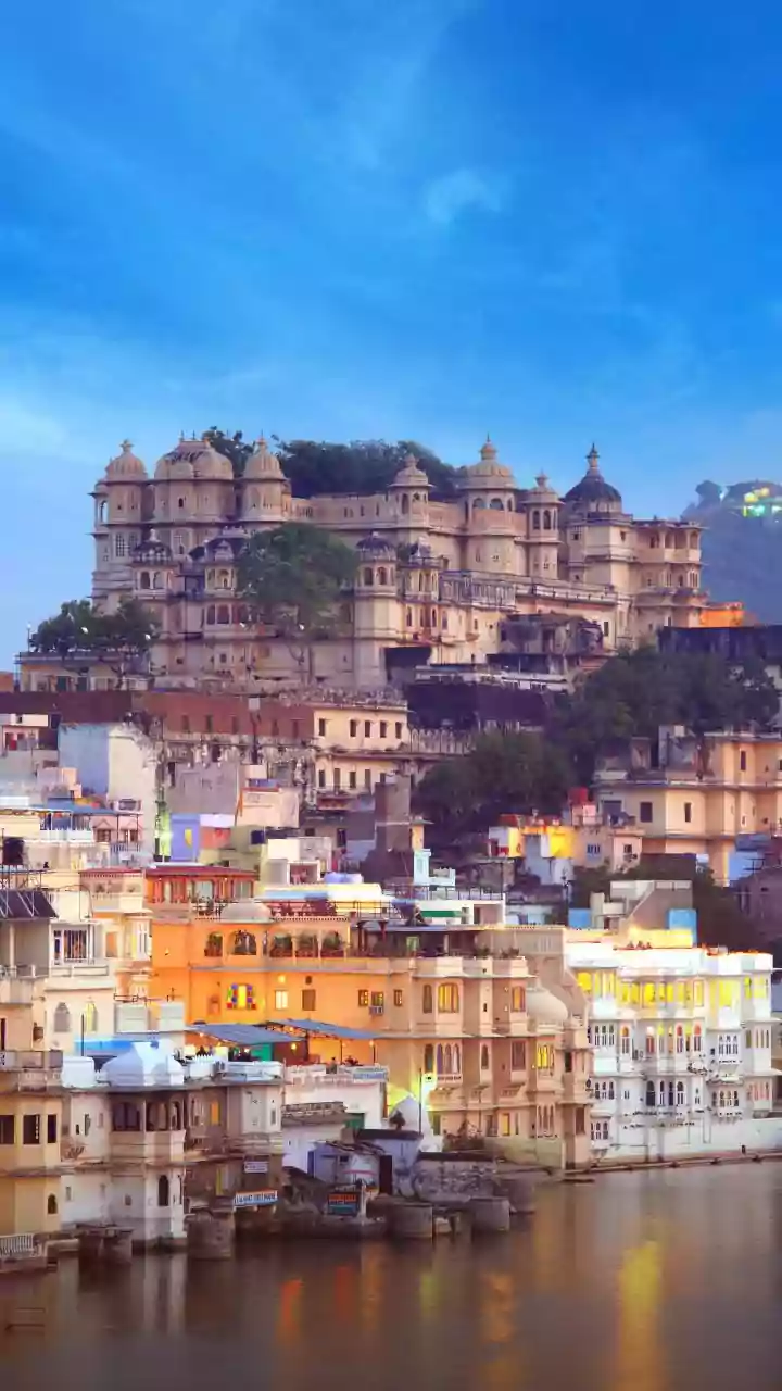 India's Best Getaways: Top 8 Destinations for a Long Weekend