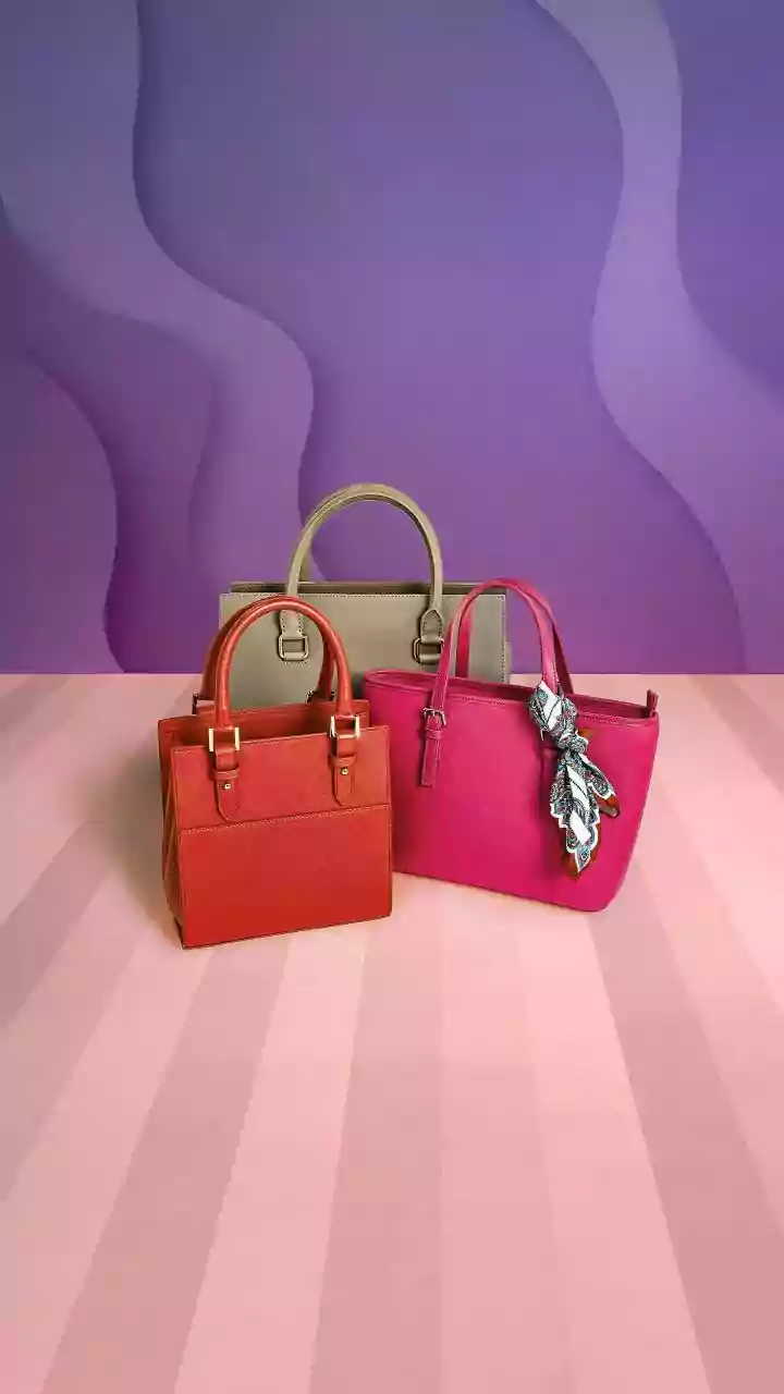 Pastel Bags & Charms: Refresh 2026 Wardrobe