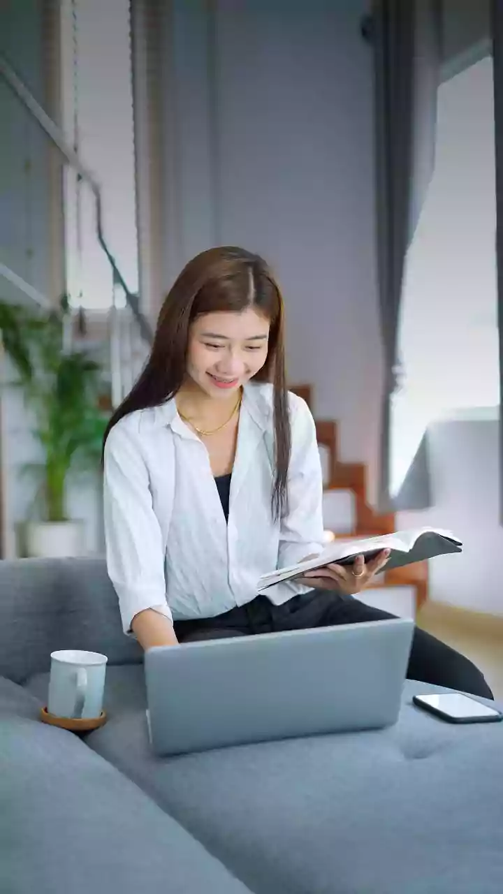 Young Remote Workers Adopt Asynchronous Work To End Late Night Messages Completely