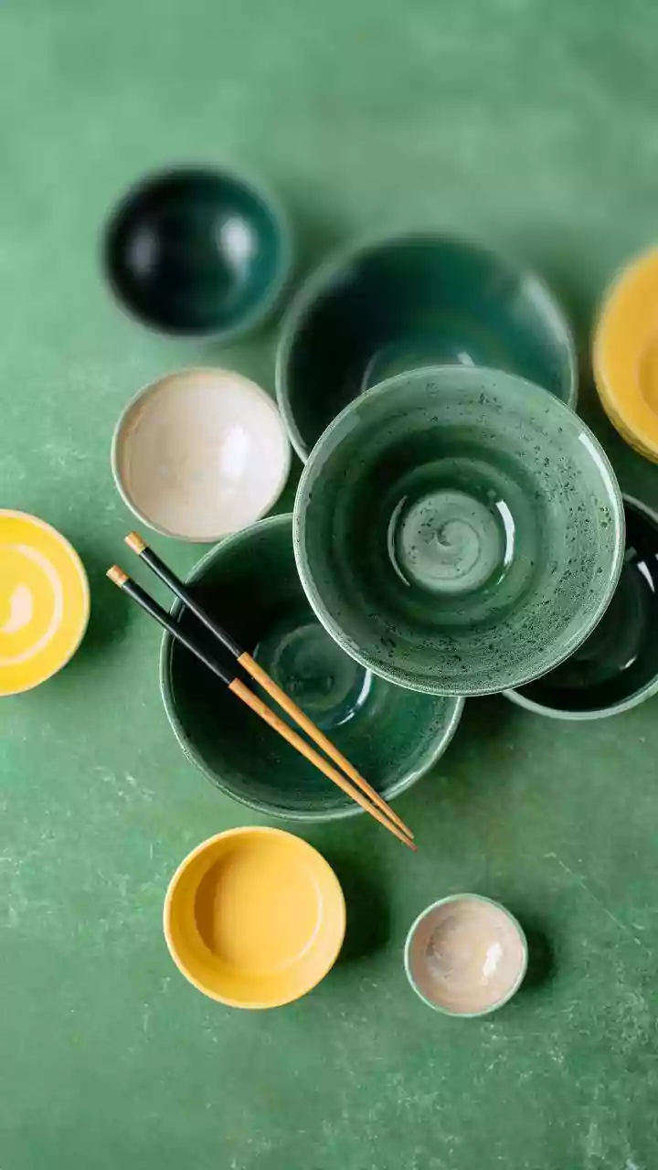 How Gen Z Home Decorators Replace Plastic Kitchenware With Handcrafted Clay Pottery